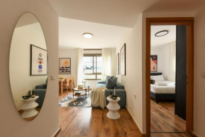 Cozy Apt with Mamad 4-min from the Beach by Sea N' Rent